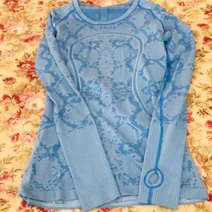 Lululemon Long Sleeves Top